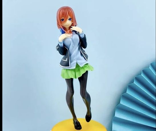 Magnifique Figurine Nakano Nino Uniforme