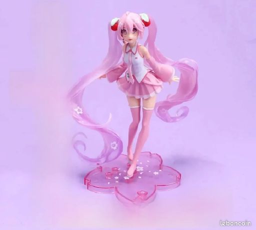 Figurine Sakura Rose